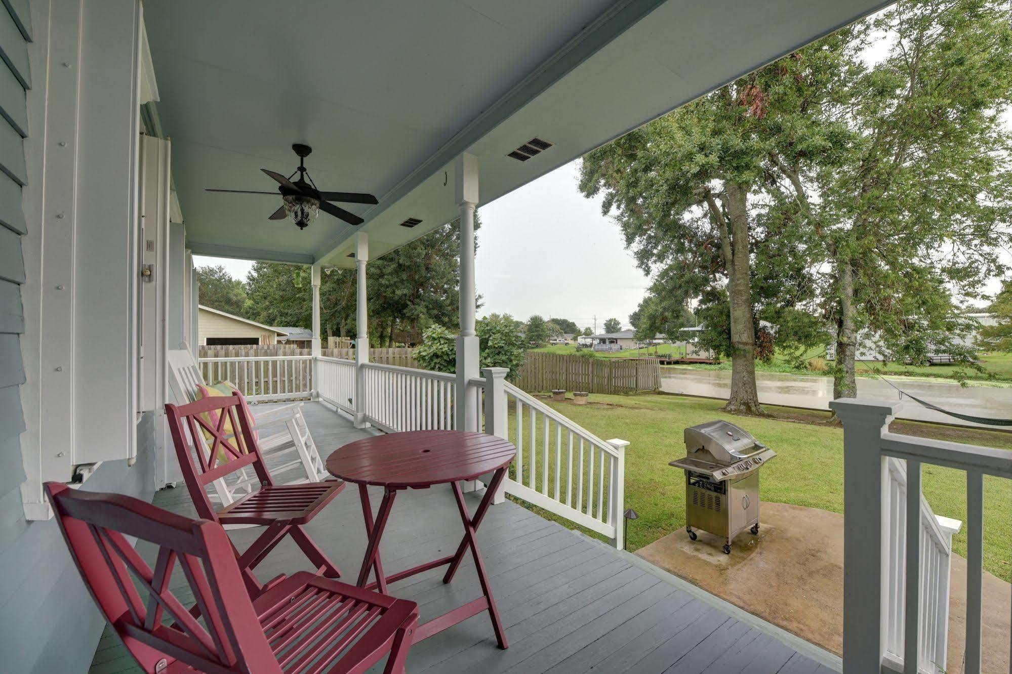A Chateau On The Bayou Bed & Breakfast Raceland Εξωτερικό φωτογραφία